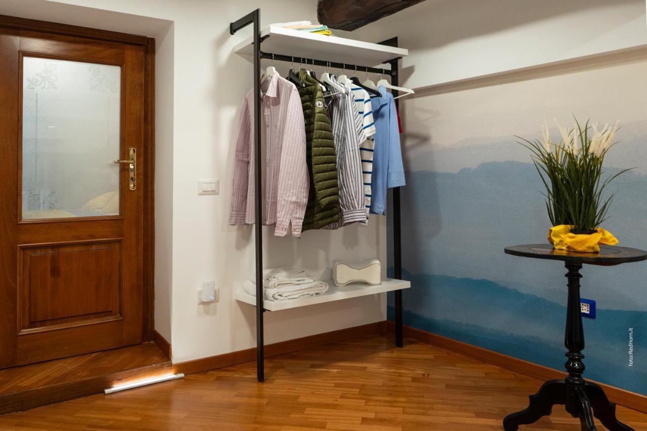 Two Rooms Chiaia 37 Napels Buitenkant foto